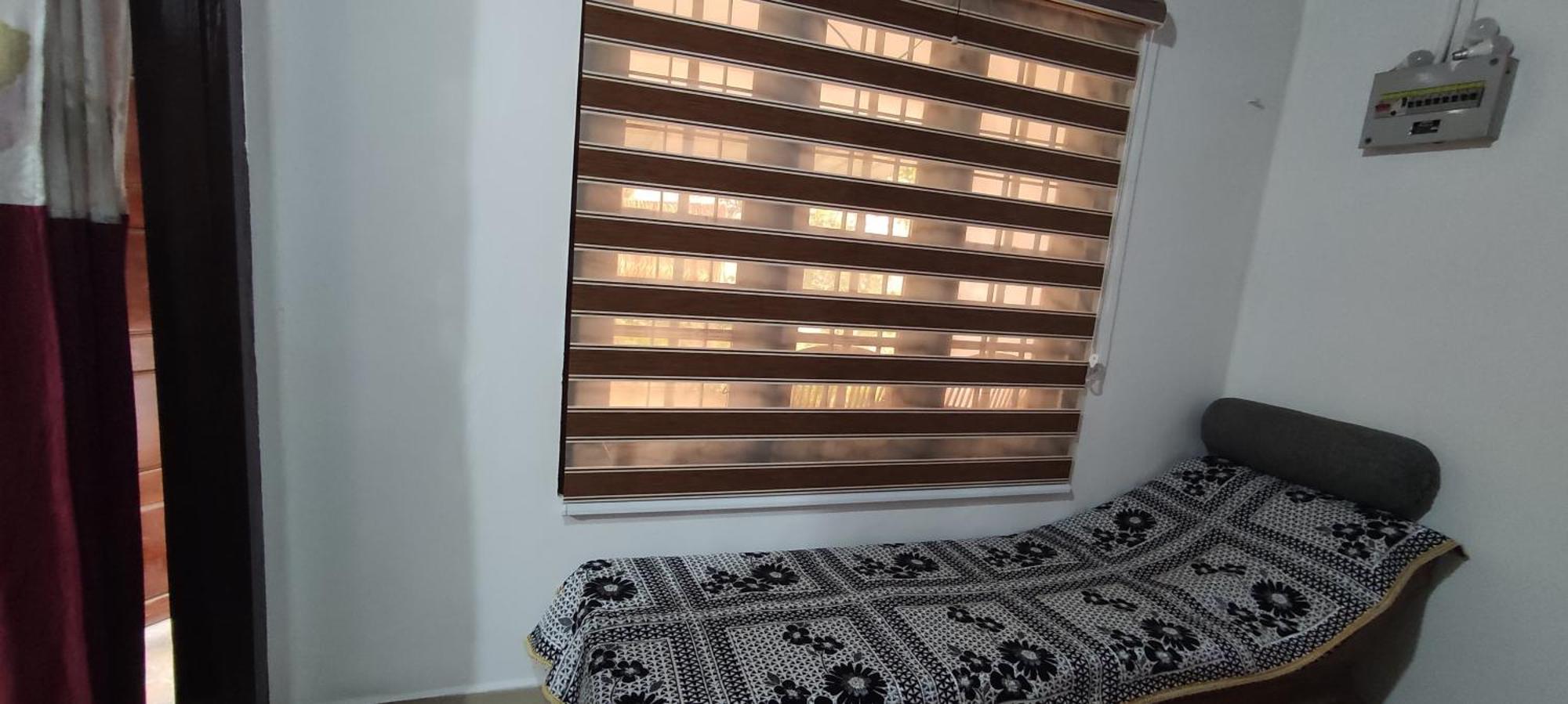 Koonamparayil Home Stay Munnar Anaviratty-Family Only エクステリア 写真