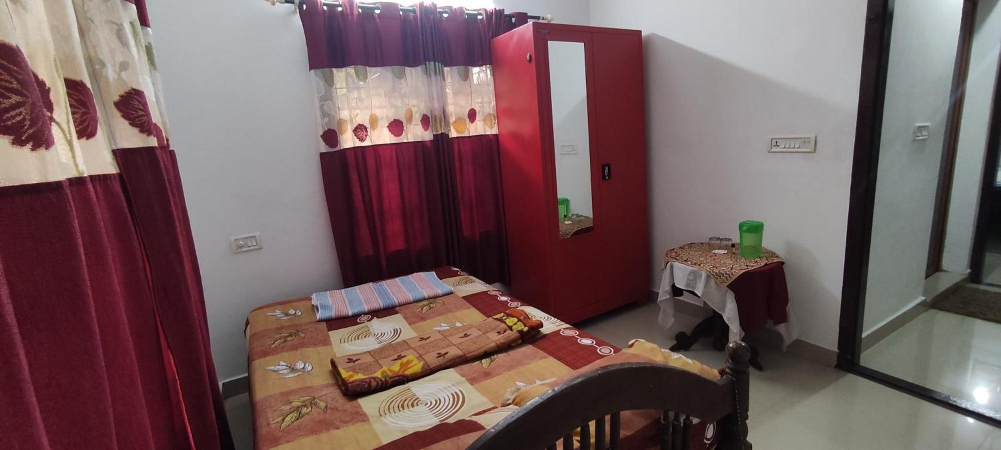 Koonamparayil Home Stay Munnar Anaviratty-Family Only エクステリア 写真