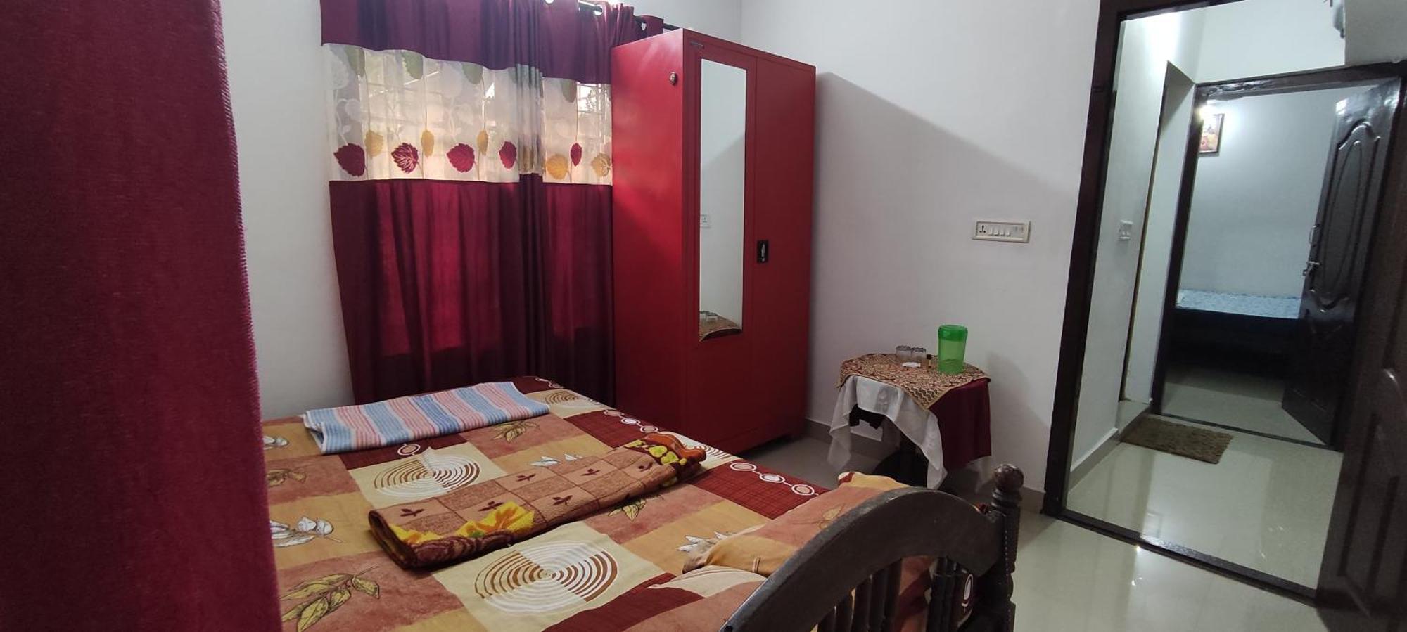 Koonamparayil Home Stay Munnar Anaviratty-Family Only エクステリア 写真